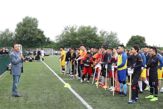 Football tournament for overseas Vietnamese held in UK